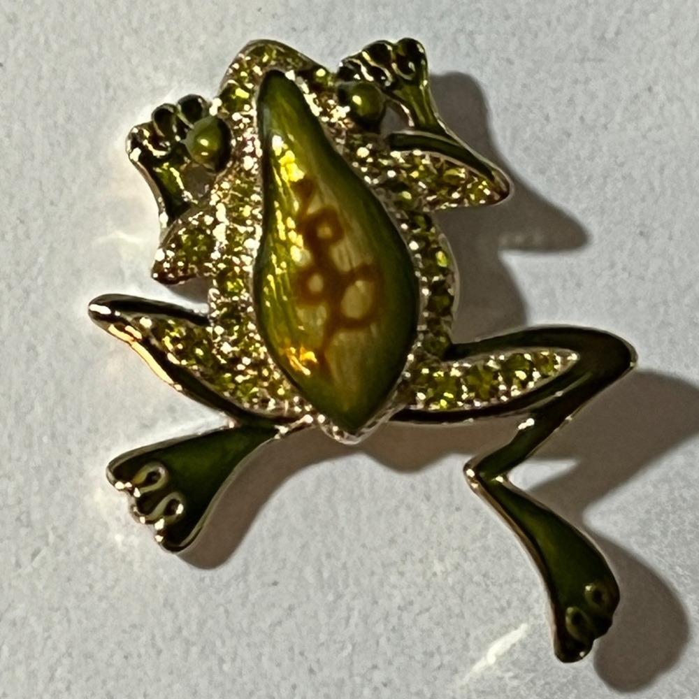 Beautiful Green Enamel and Gold-tone Frog Brooch *see description* - Picture 6 of 6